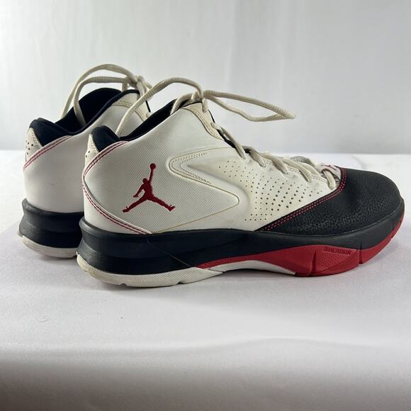 Vintage NIKE Men's Jordan Court Vision 99 White/Gym Red/Black Shoes size 8.5 - Picture 2 of 13